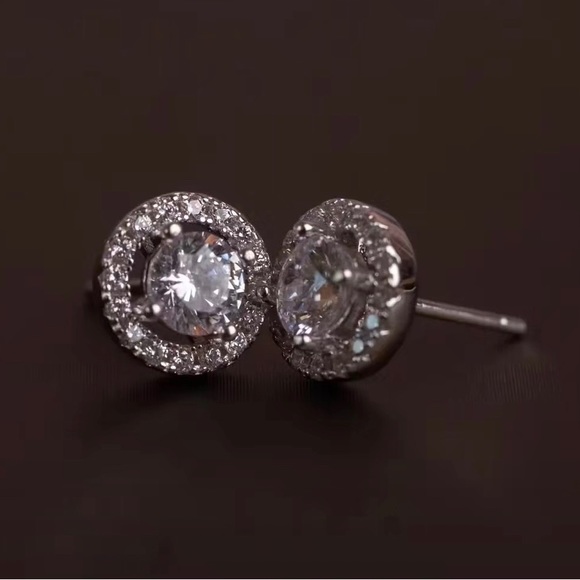 💎New Moissanite Diamond Halo Earrings - Picture 6 of 11